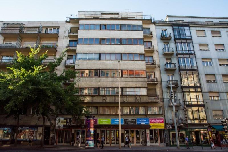Bright Lights, Big City Studio Budapest Exterior foto